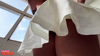 Casada gostosa fez dupla penetração num menage a trois com amigos do marido corno