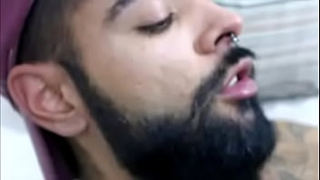 Colocando Consolo No Cu Do Amigo thumbnail