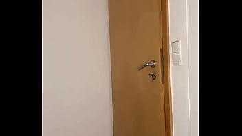 Wer möchte meine bezaubernde jenny sehen folge ihr direkt auf x und schreib ihr eine nachricht – oder tritt ihrem