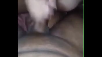 Corno deixa esposa sair sozinha e ouvir relato da foda no motel vira sua maior tara