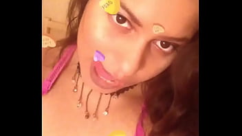 Ginger paris sexy tongue wants to suck your cock