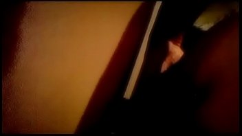 Punhetando e chupando