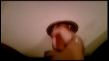 Punhetando e chupando