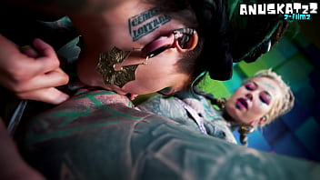 Inexperienced tattooed hippie girl gets anal lesson from alternative pornstar