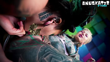 Inexperienced tattooed hippie girl gets anal lesson from alternative pornstar