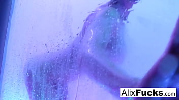 Blonde hottie gets wet