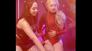 Retos hot con fabii puffle karalove21g y fungi witch ¿beso de tres o shot #osecaga #bashgirls #onlyg