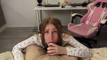 A student gives a blowjob to a teacher for grades