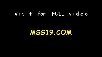 Masseuse enjoys dong insertion