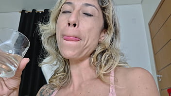 Piss drinking and pussy close up