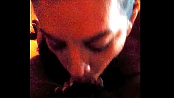 Sexy milf giving head