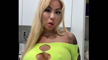 Hey everyone it’s victoria liu i will be at playhouse on friday april 25th tables are selling out fast contact