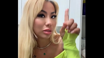 Hey everyone it’s victoria liu i will be at playhouse on friday april 25th tables are selling out fast contact