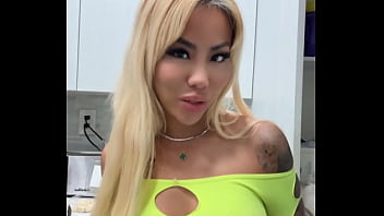 Hey everyone it’s victoria liu i will be at playhouse on friday april 25th tables are selling out fast contact