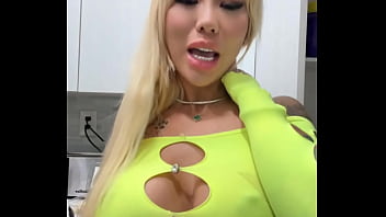 Hey everyone it’s victoria liu i will be at playhouse on friday april 25th tables are selling out fast contact