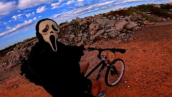 Velma recebe vários creampies da bbc para o halloween