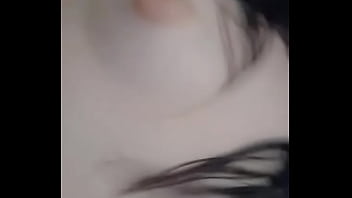 Que rico me masturbo y bailo sensual en mi habitacion