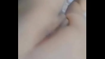 Que rico me masturbo y bailo sensual en mi habitacion