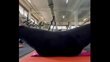 A cause de ce petit trou dans mon pantalon je suis rentée chez moi terminer