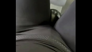 A cause de ce petit trou dans mon pantalon je suis rentée chez moi terminer