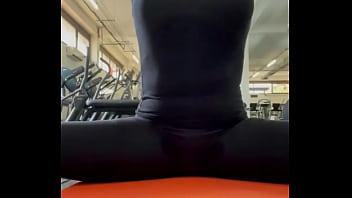 A cause de ce petit trou dans mon pantalon je suis rentée chez moi terminer