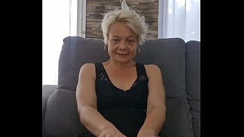 Coucou mon chéri tu aime ma lingerie du jour moi j'adore