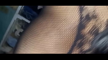 Alofoke pelea y flores se folla a diosa con nueva lencería asta tener semen en el coño