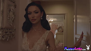 Glamorous burlesque performer introducing he massive natural tits