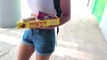 ¡pequeña vendedora ambulante termina en un hotel con un desconocido cámara oculta