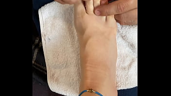 Hablando con mis seguidores y muestro mis fetiche de pies