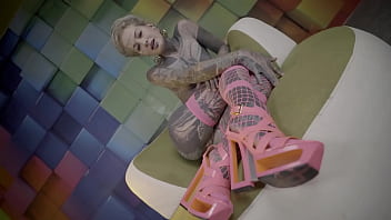 Tattooed teen taking her time opening up for anal play