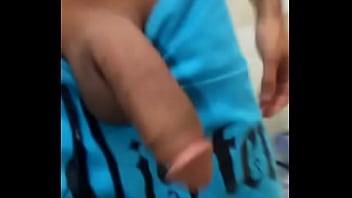 Dotad No Banheiro Batendo Uma Moletom thumbnail