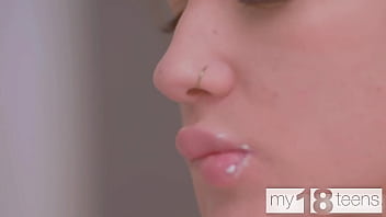 My18teens skinny brunette teen sofa weber fucks her pussy with cream