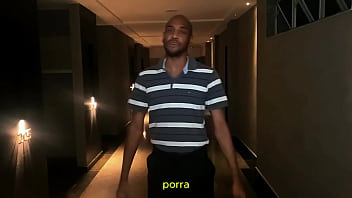 Ele queria dar aula de ética ela só queria detenção com ele