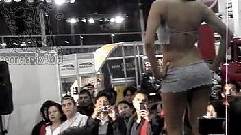 Desfile modelos con lenceria en cemexpo ecuador