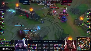 Mylon dando backdoor com pau explodindo de duro