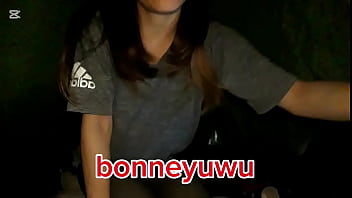 Bonneyuwu acampando al aire libre