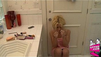 Sensual Lesbains 0030 thumbnail