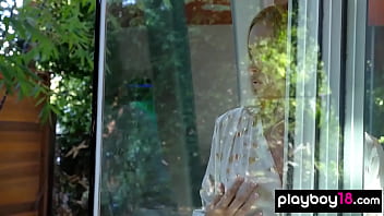 Glamorous naked blonde hottie reveals all her little secrets