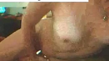 Ebony beauty plays with her pussy on webcam