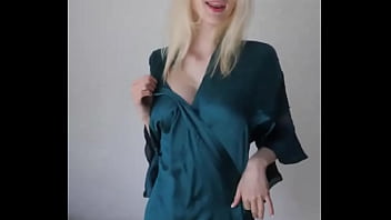 100 rt and i post full version with pssy closeups