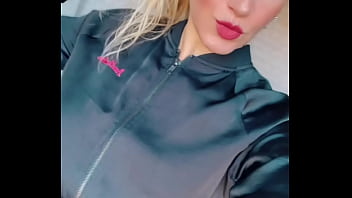 Coucou les amours je vous souhaite un très bon et chaud samedi pour ce