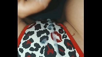 Tarada venho levar leitinho