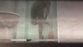 Gosta cm bunda grande no banho