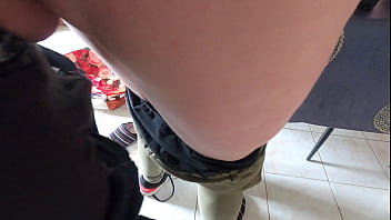 Grosse éjac dans ma culotte