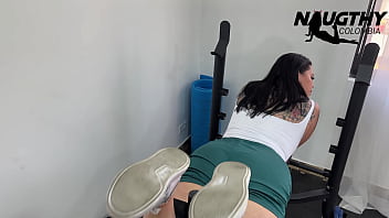 Horny milf masturbates in the gym when no one is there