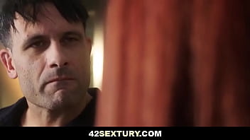 Sexy leya desantis is ready to learn