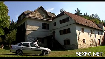 Fresh Woman Mischelle Enjoys Shaking Her Shapes thumbnail