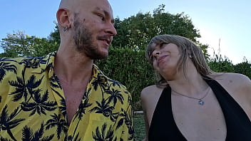 Bubble butt fucked i took off the condom on a girl i picked up in the park