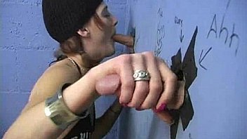 Gloryhole Cock Sucking 17 thumbnail